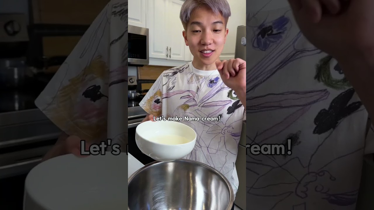 Ken makes real Japanese Swiss roll with ZWILLING technology ✨