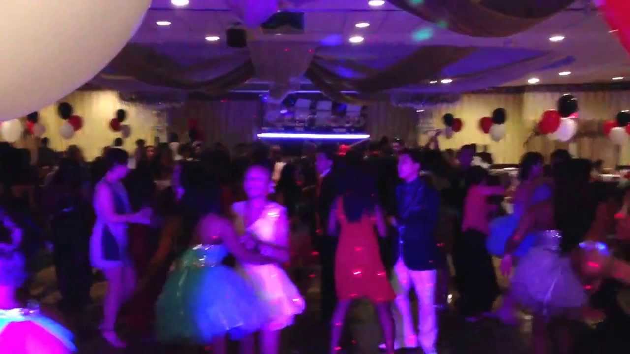 I.S. 339 Prom 2013 tipico dancing
