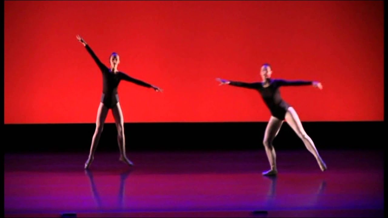Mystique - Senior Pointe Duet 2015