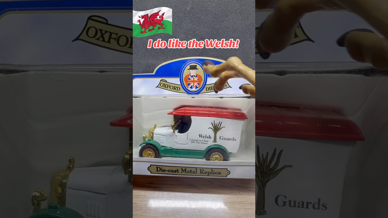 Мне нравятся валлийцы! #welshguards #oxforddiecast