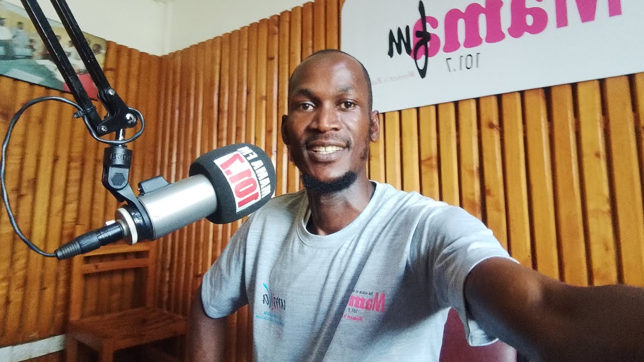 Program Oluganda Makula ku Mama 101.7 fm Buli lwa Monday n'olwokubiri sssawa 9pm-11pm