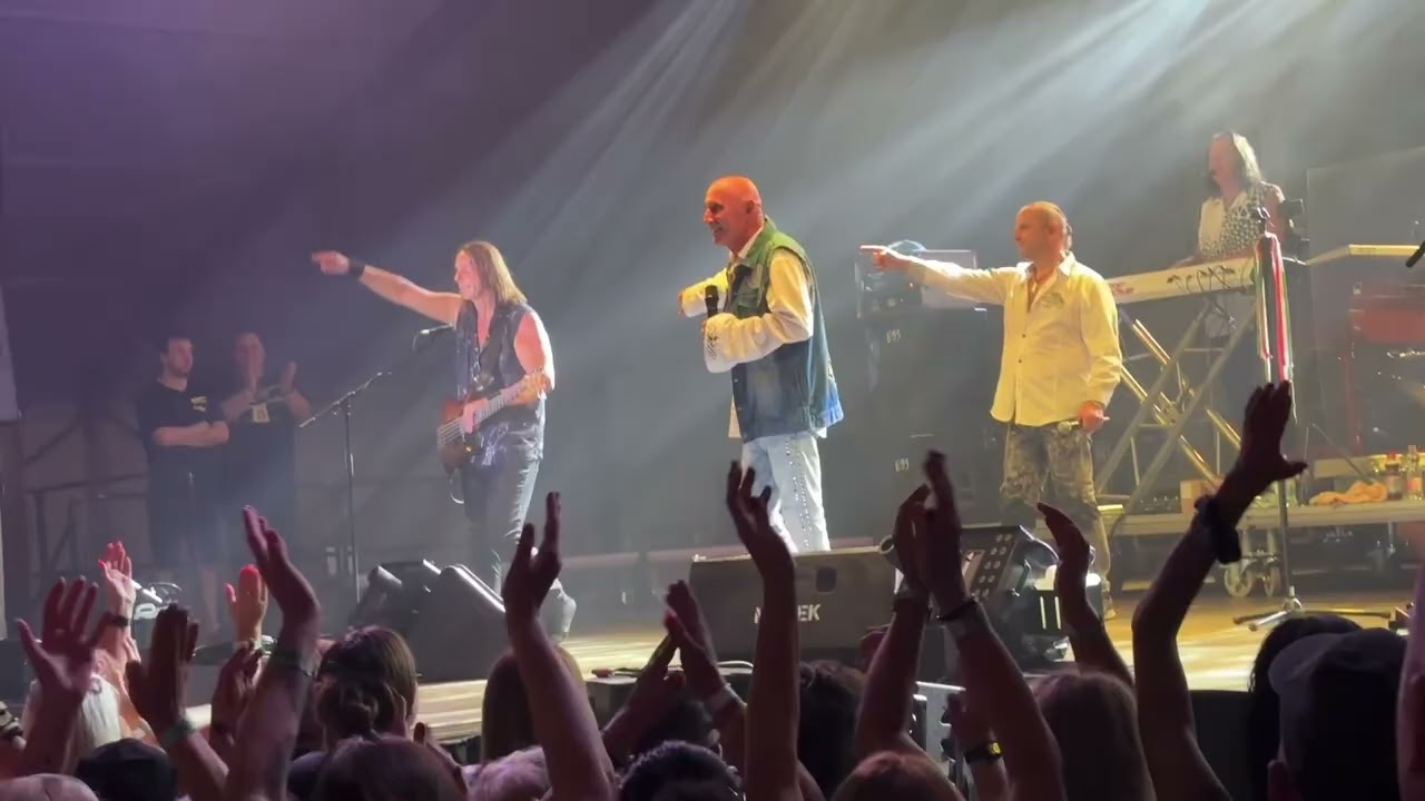 EDDA Művek - Kölyköd voltam (live@Debrecen) 2025