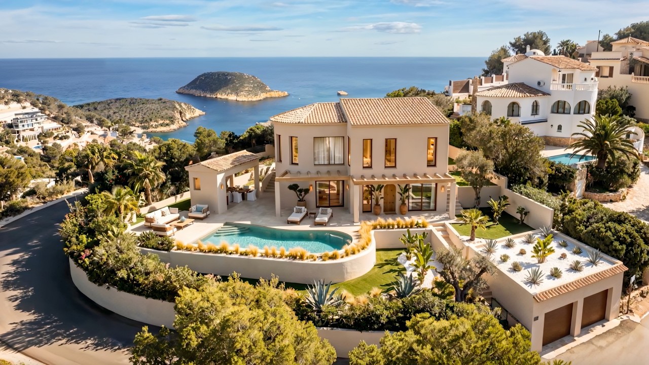 &euro;1,900,000 Luxury Villa with Panoramic Portitxol Island Views in J&aacute;vea | Villa Coralina