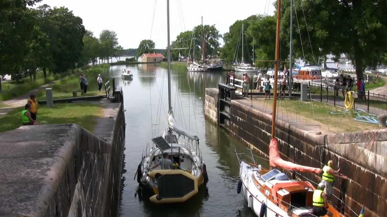 locks in the gota kanal in sjötorp sweden (video by ben&hanny)