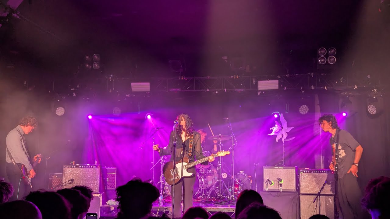 Brooki - Amber (Live at the O2 Institute, Birmingham) 25/10/25