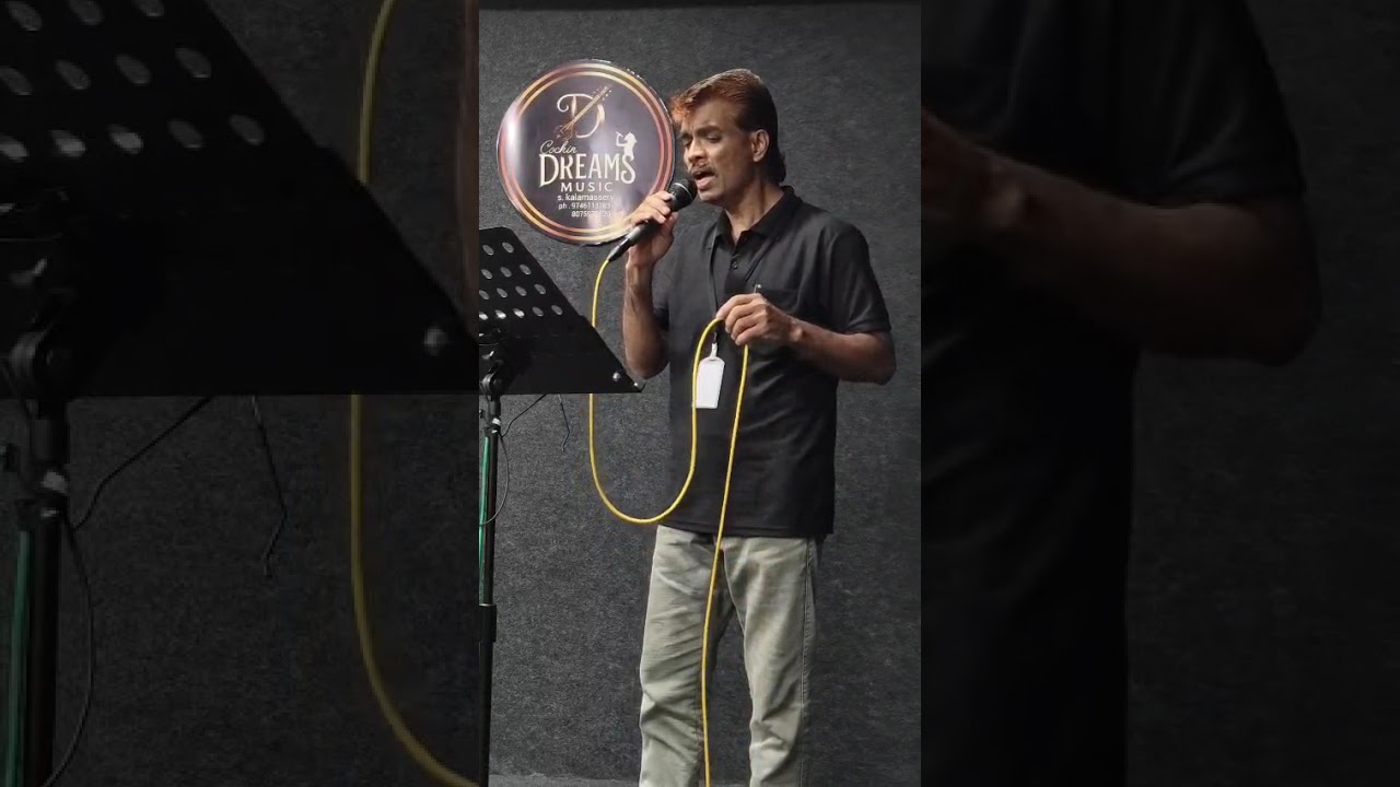 തനിച്ചിരുന്നുറങ്ങുന്ന ചെറുപ്പക്കാരീ...