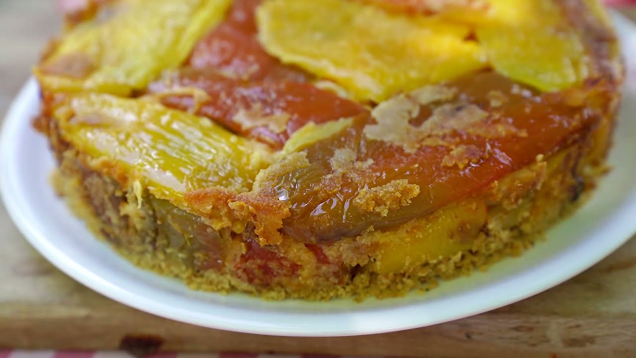 Today at La Vialla, Stefania prepares Bell Pepper Timballo filled with Penne pasta & Peperotta sauce