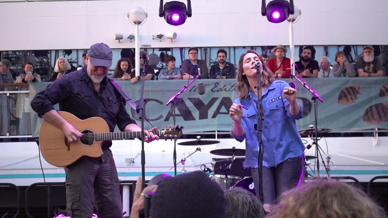 Brandi Carlile, Richard Thompson: "Angel From Montgomery"