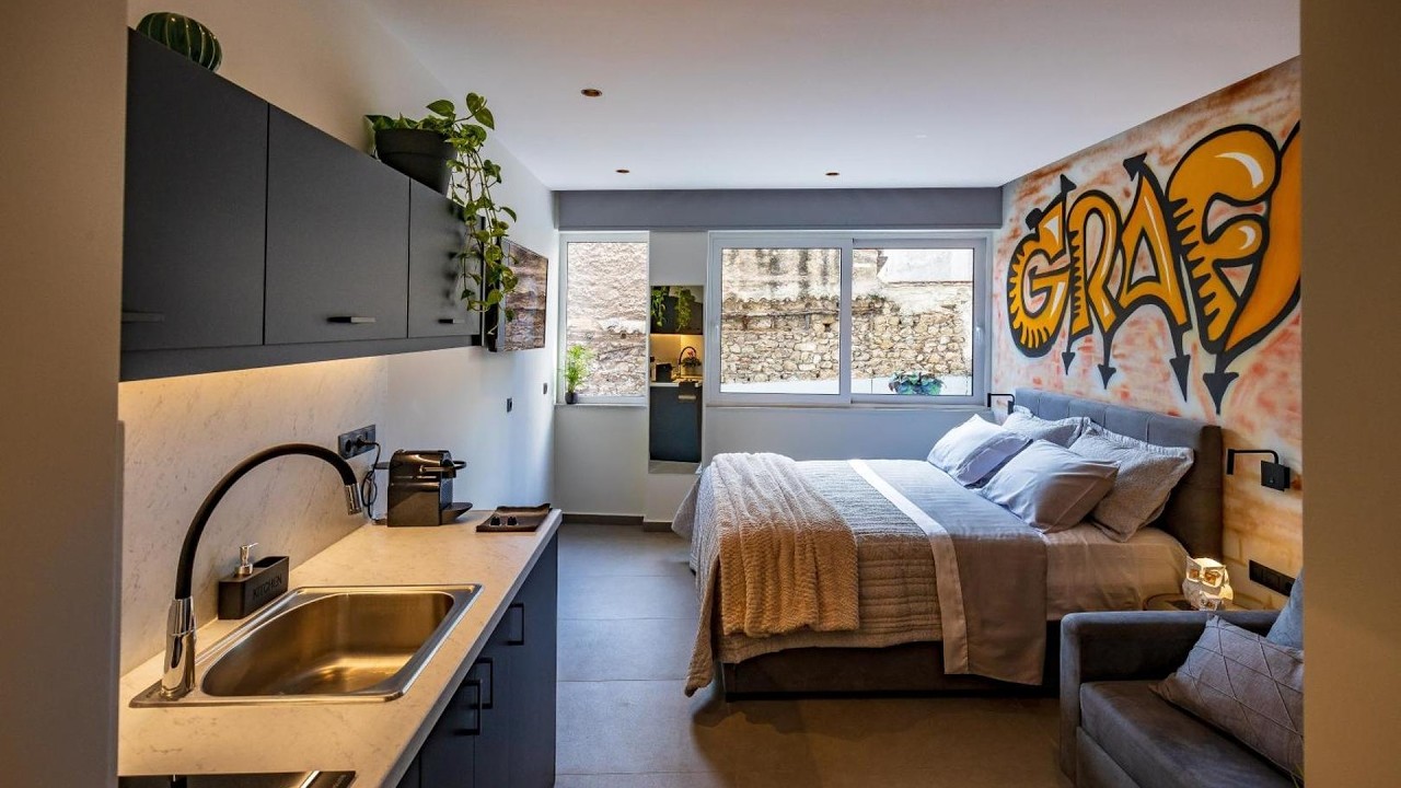 Triple A - Graffiti Homage in Psirri Square - FREE Parking! | Athens, Greece | Hotel Review ⭐