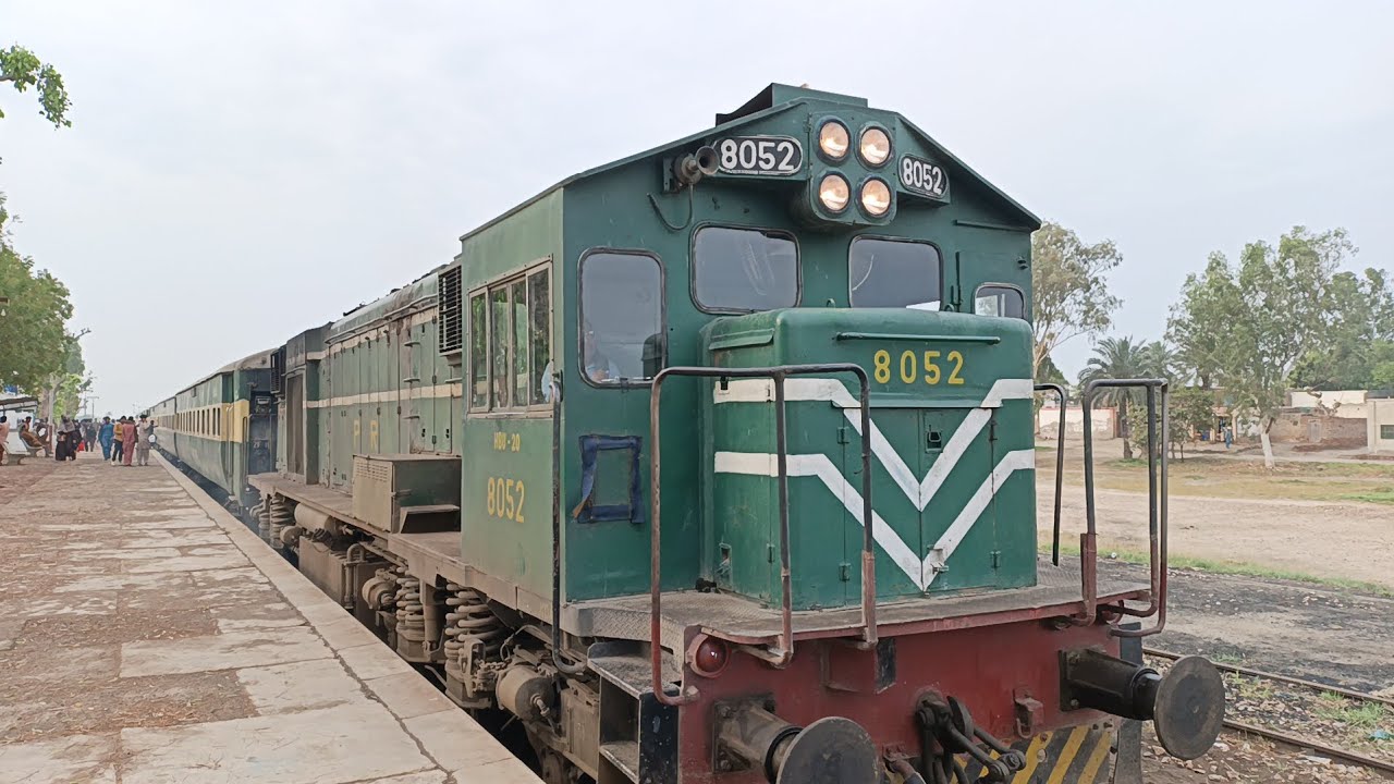 After A Long Time Captured Thal Express Video||At Railway Station Sanawan 