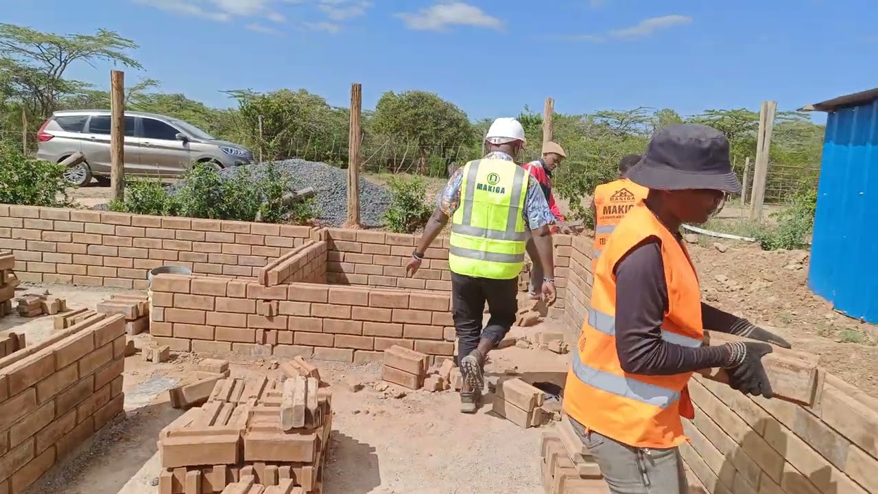 HOW TO BUILD USING MAKIGA INTERLOCKING SOIL BLOCKS :)