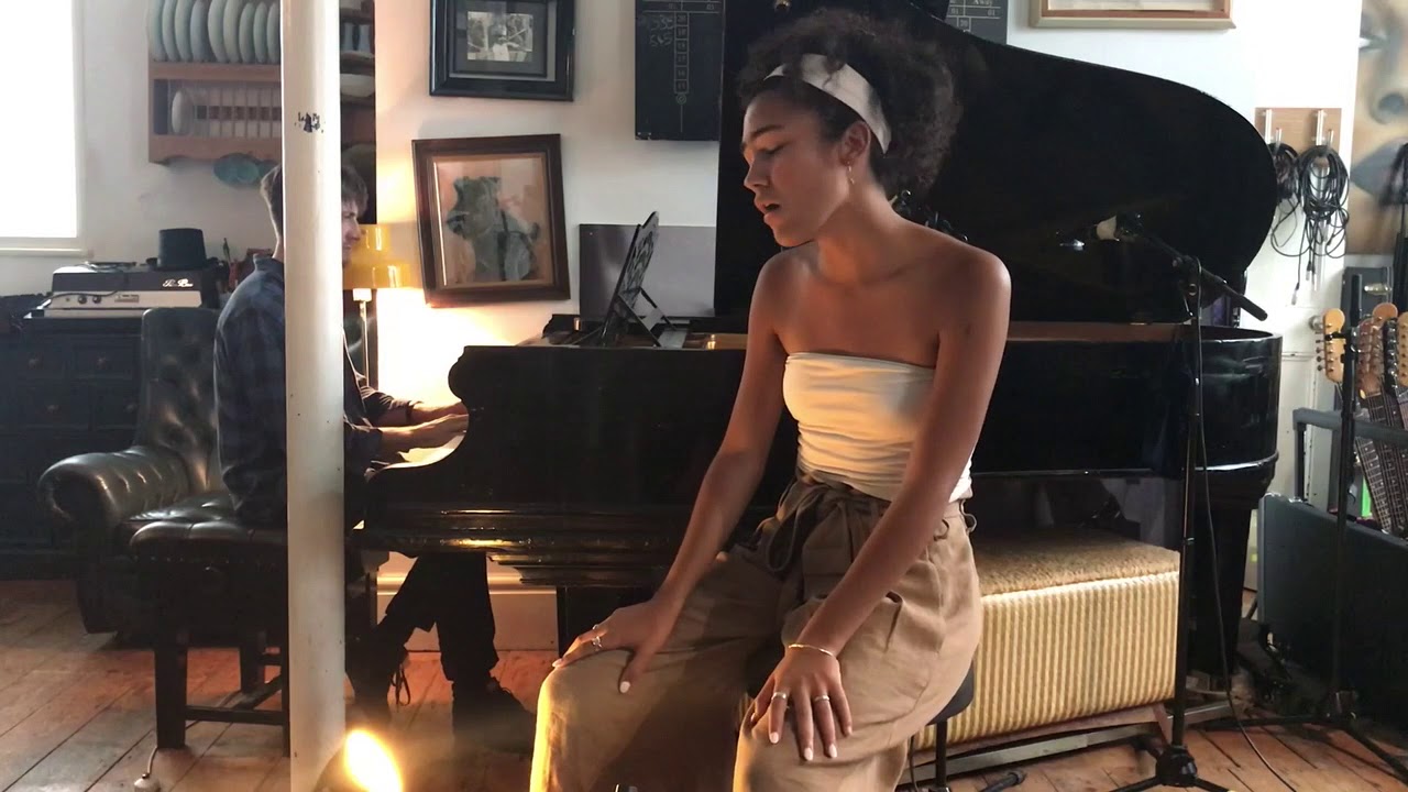 Olivia Dean - A Natural Woman (cover)