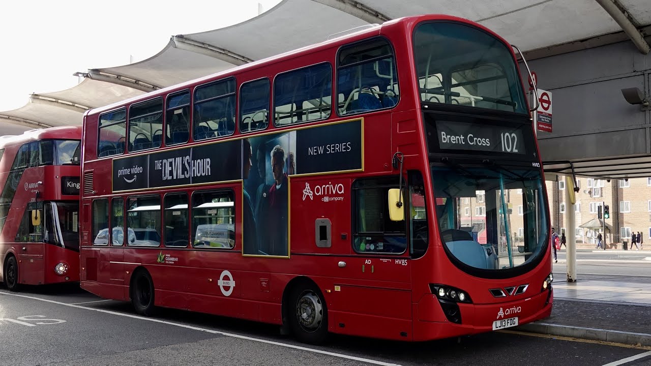 London Bus Route 102 - Brent Cross to Edmonton Green - Subtitles