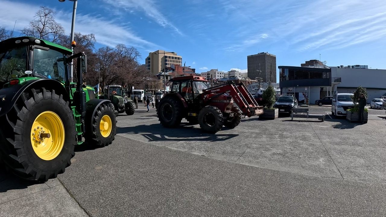 Right To Farm Rally - Tractors In Hobart!