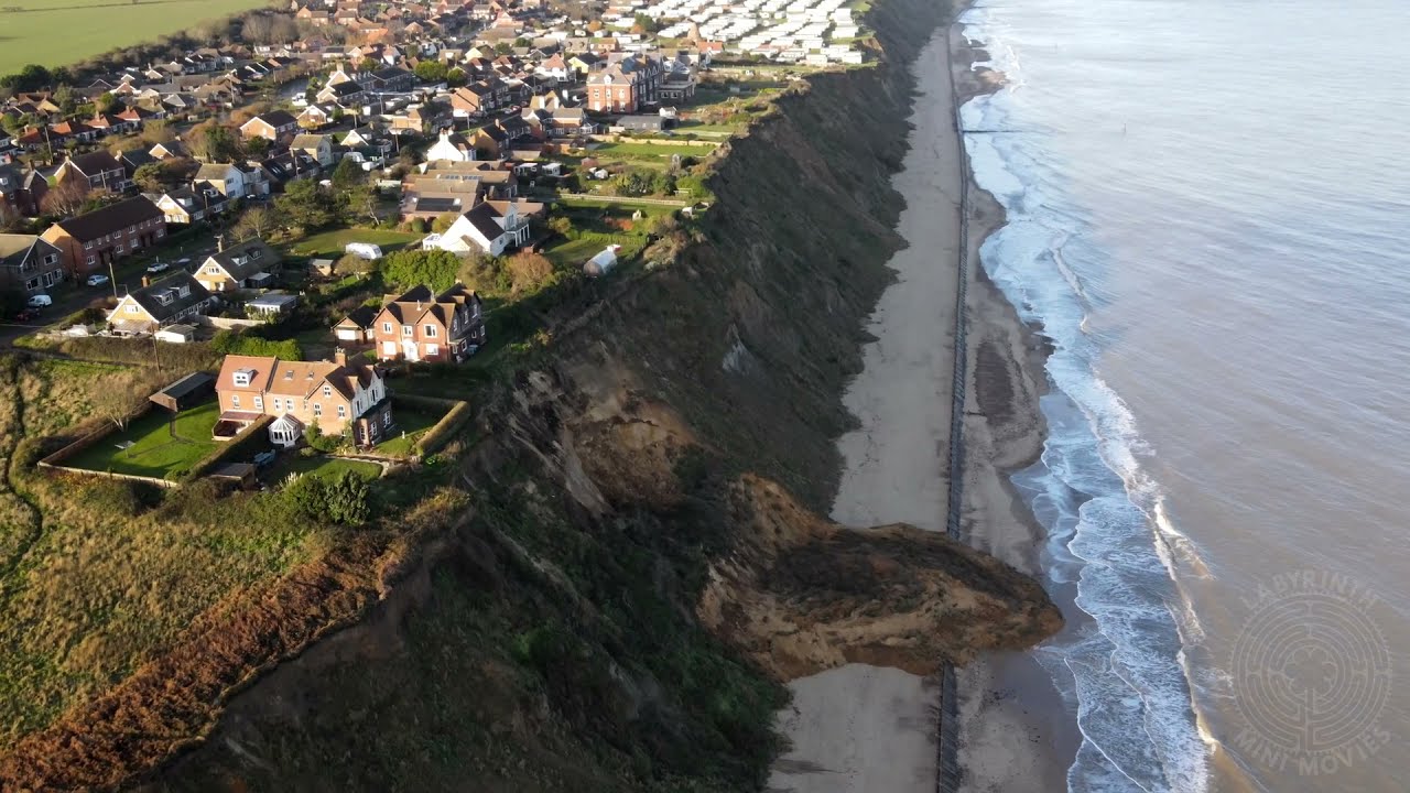 Mundesley cliff top landslide