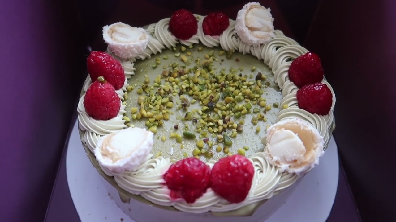 Pistachio cheese cake