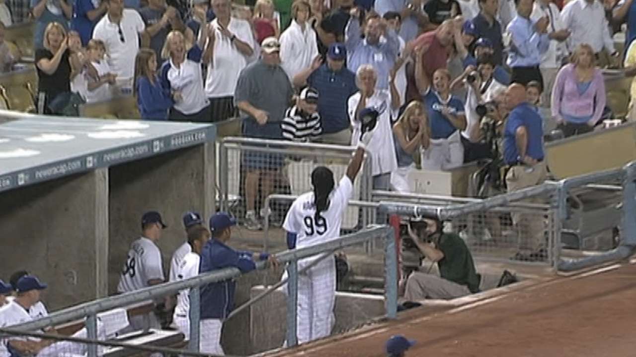 CIN@LAD: Manny hits a pinch-hit grand slam