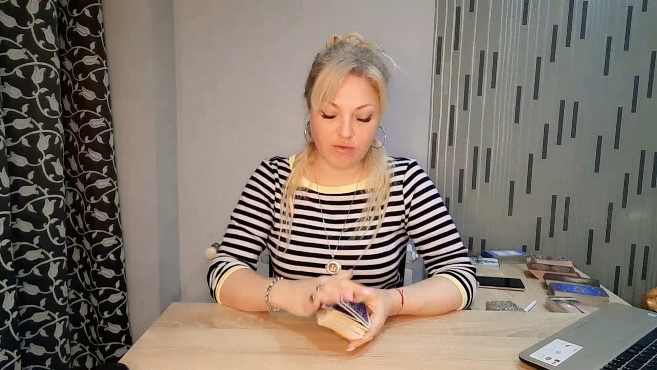 ТАРО. ЕГО МЫСЛИ ЧУВСТВА ДЕЙСТВИЯ НА СЕГОДНЕШНИЙ ДЕНЬ.