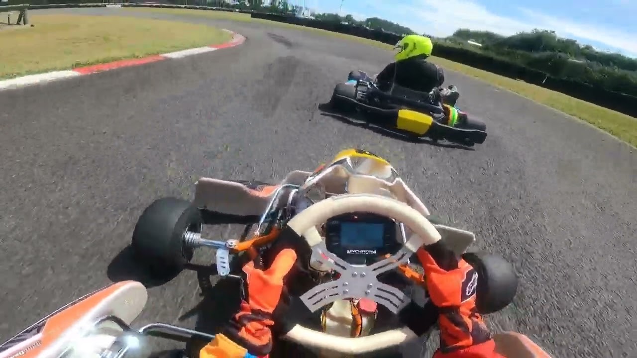 First Time driving a rotax 125 evo Llandow Go Karting