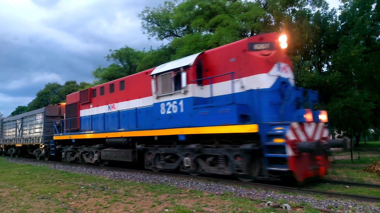 [4K] Tren vacio de NCA pasando por Marcos Juárez rumbo al oeste antes del amanecer!!!!!!
