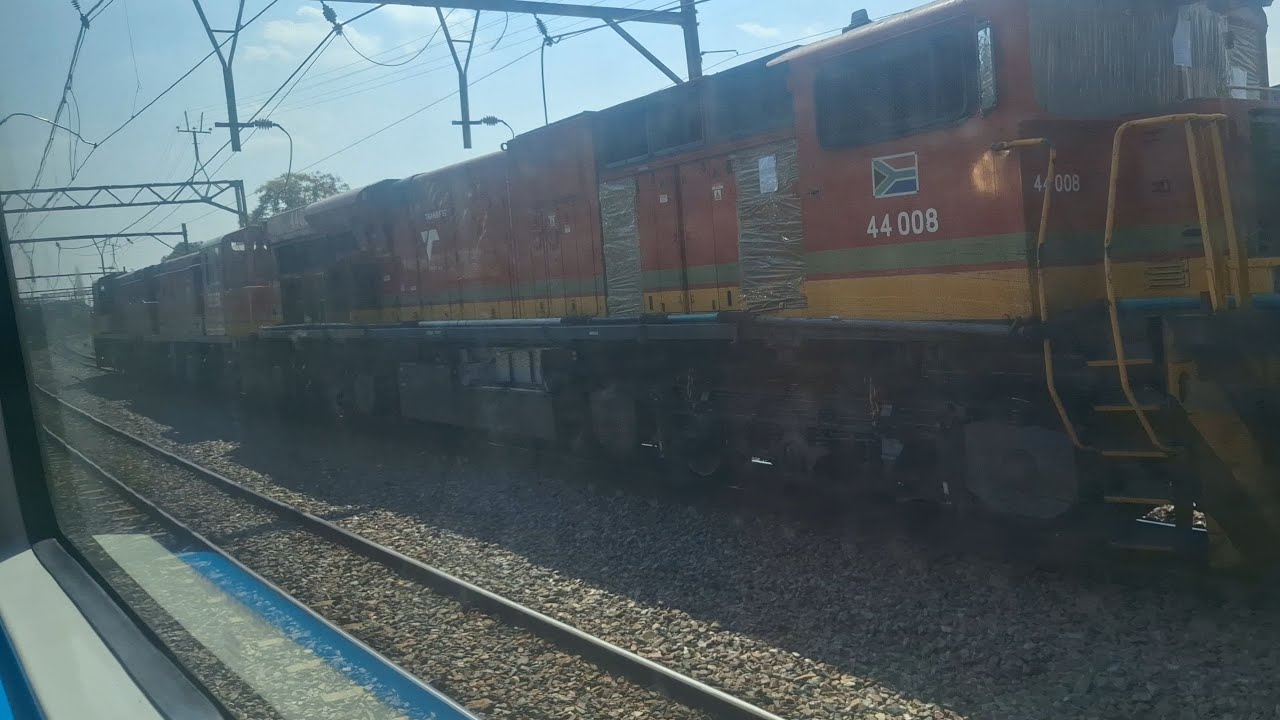 Transnet class 44GEs Heading to Traxtion For Repairs 