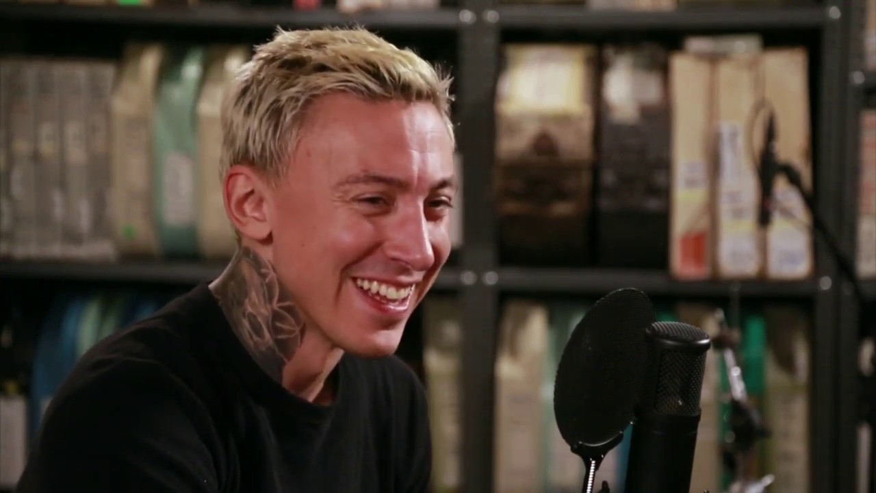 Noah Gundersen at Paste Studio NYC live from The Manhattan Center