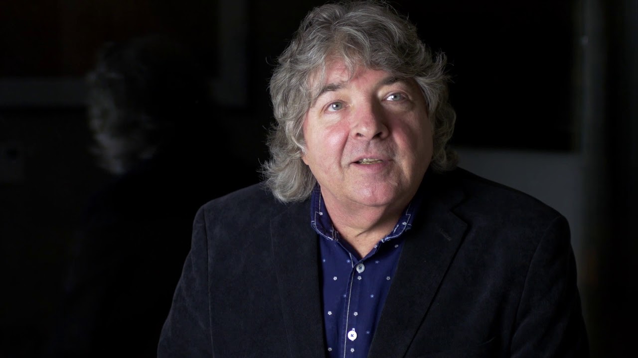 Who is Earl Okin? Supporting Paul McCartney & Wings Scene.