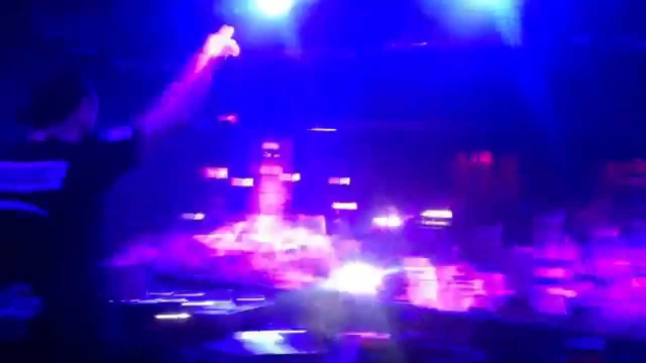 Borgeous - Invincible Live
