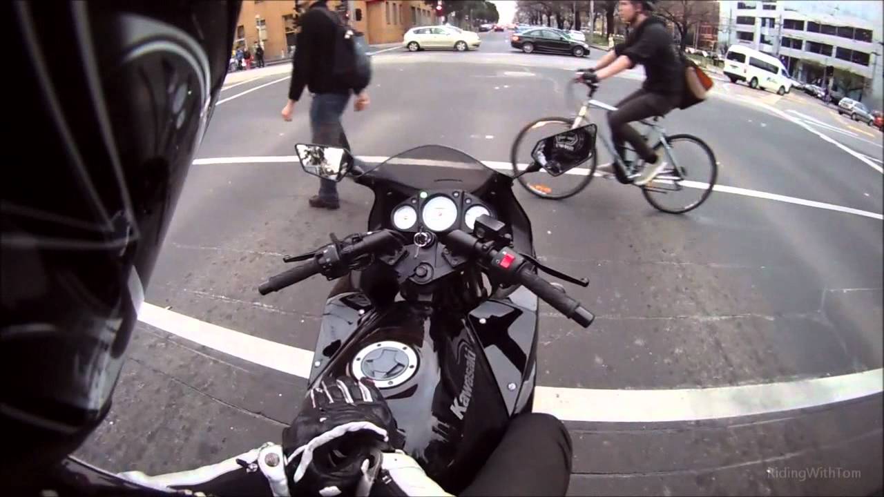 Ninja 250R Review, CBR250R Comparison