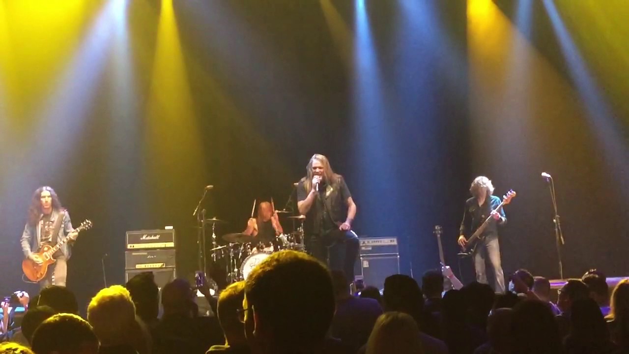 Sebastian Bach With Chevy Metal Performing 18 and Life by DingoSaidSo