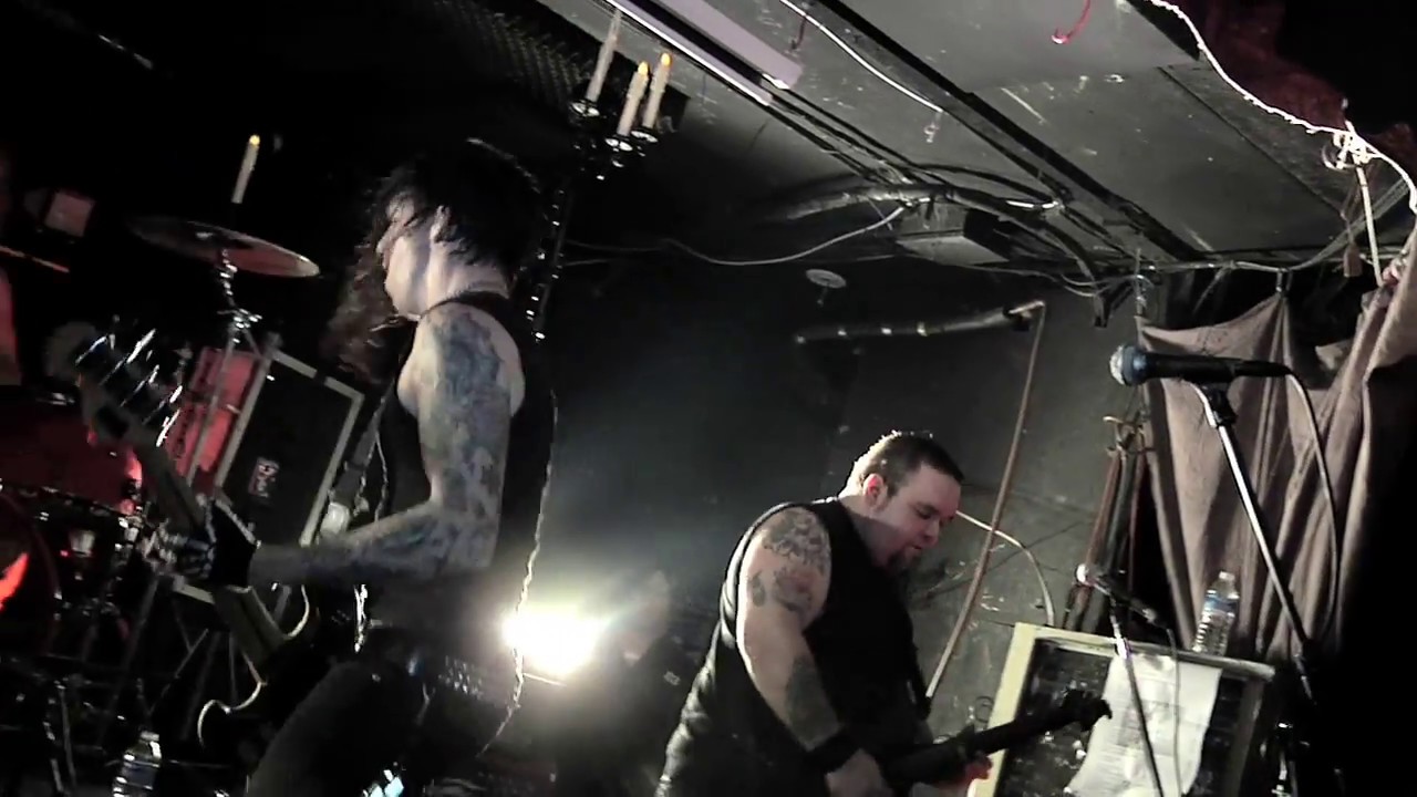 BLITZKID | Mommy's Little Monster (LIVE)