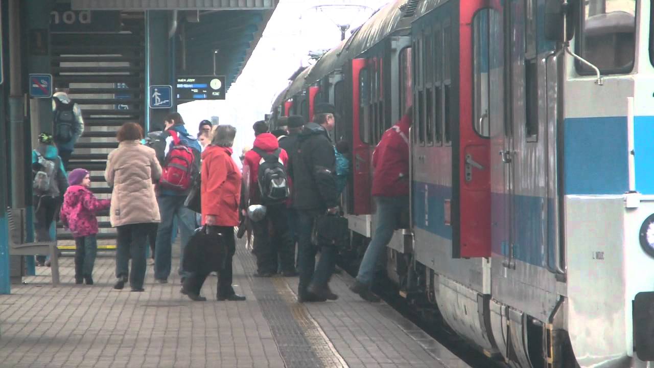 460.007/008 - Os 2931, Třinec, 30.12.2011