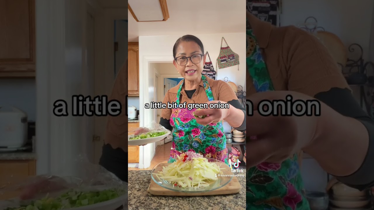 Fry fish with green mango salad