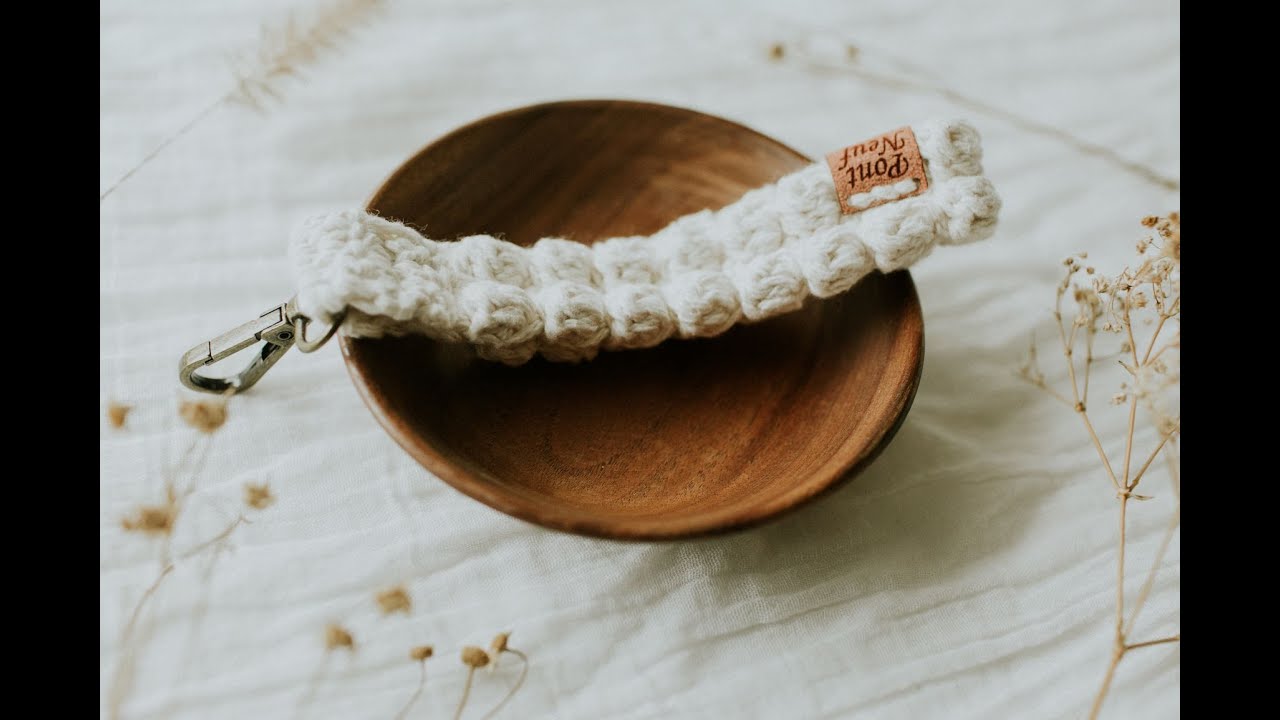 Crochet Keychain Wristlet, Crochet Keychain Pattern, Crochet Keychain Tutorial, Crochet Wrist Strap