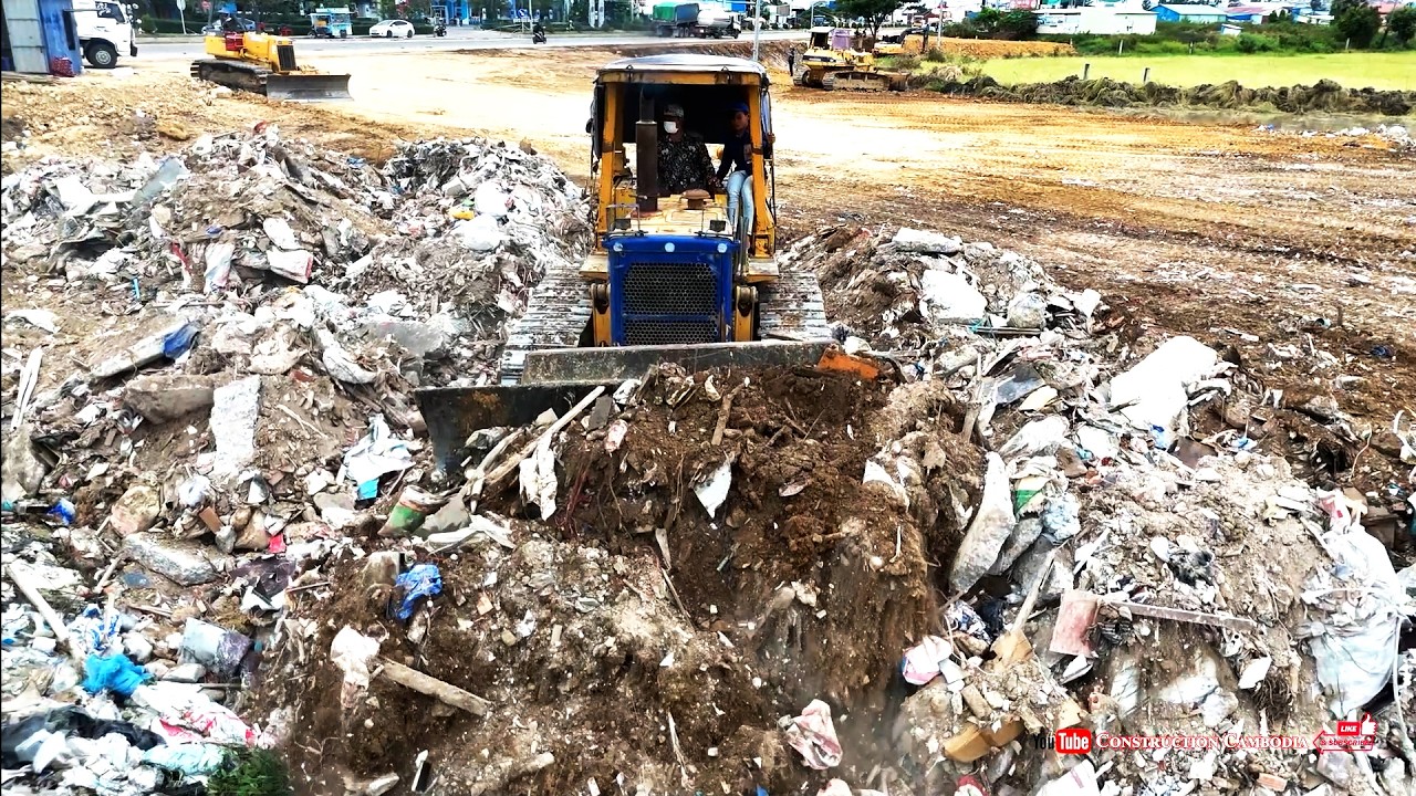 WoW! Perfectly Power Land Clearing Crushed Stones and Garbage Using Team KOMATSU Bulldozer Operator