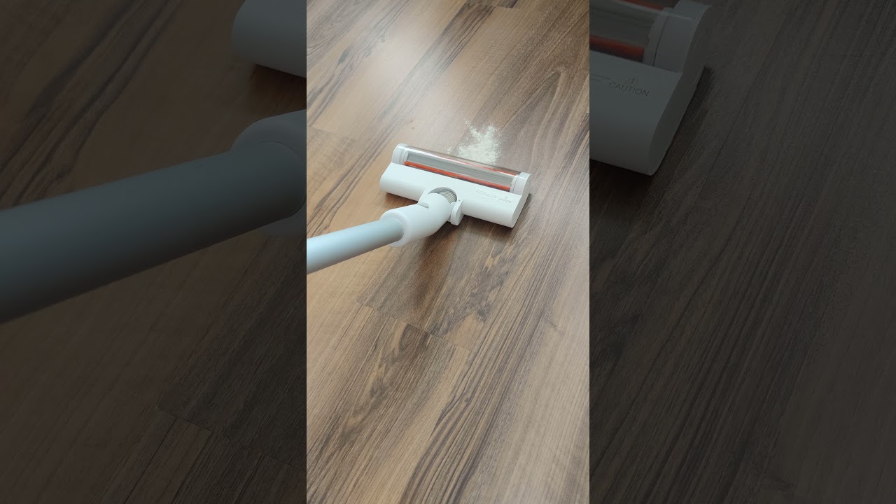 Mi Handheld Vacuum Cleaner Light vs Dyson DC 62 - mąka