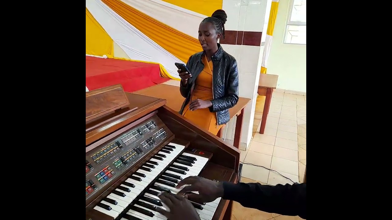 Karamu ya bwana yesu by Ray Ufunguo