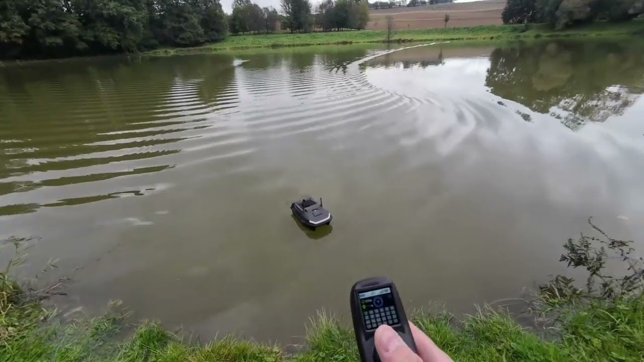 Kubakova zavážecí loďka Rippton - Catch X Mini GPS úprava TXG4