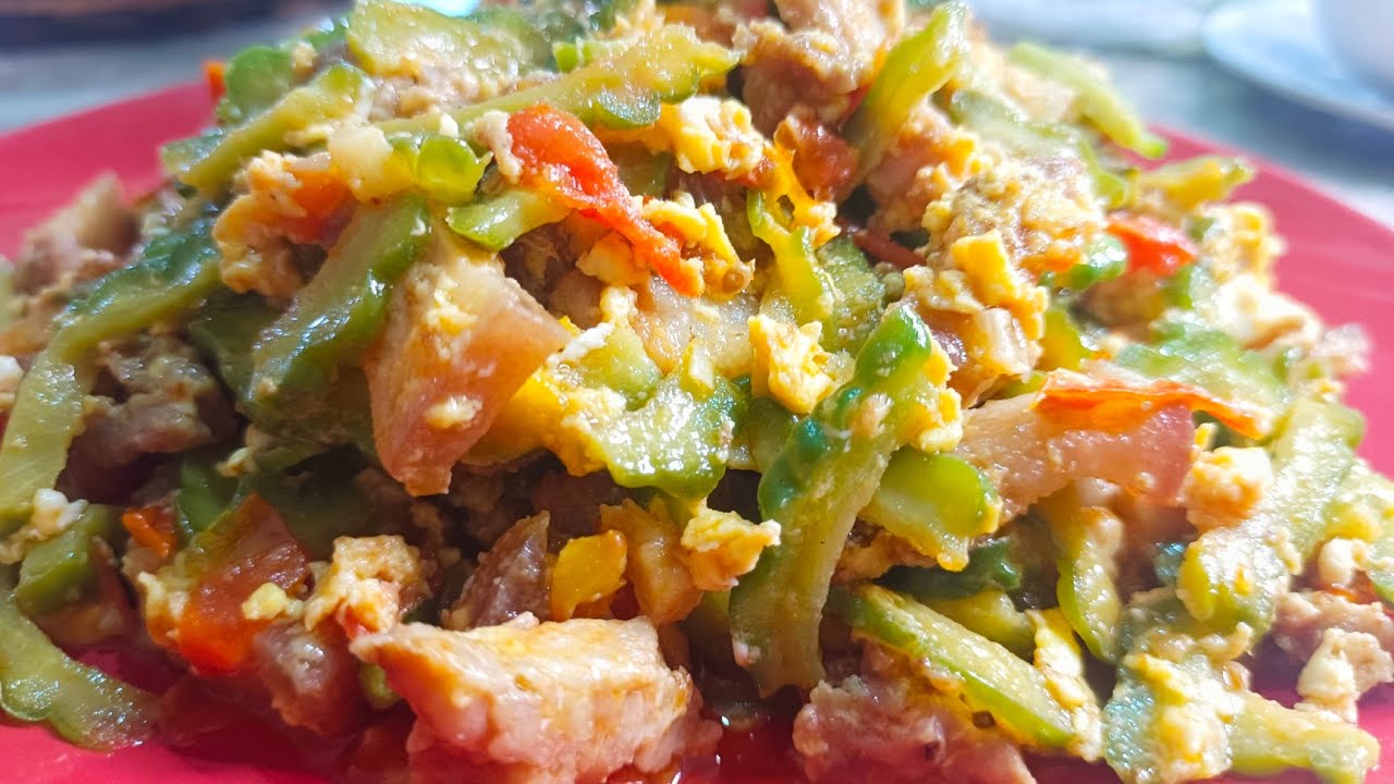 HOW TO COOK AMPALAYA WITH PORK AND EGG!