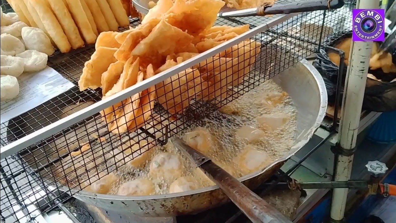 Peluang Usaha Gorengan Pinggir Jalan !! Indonesian Street Food.