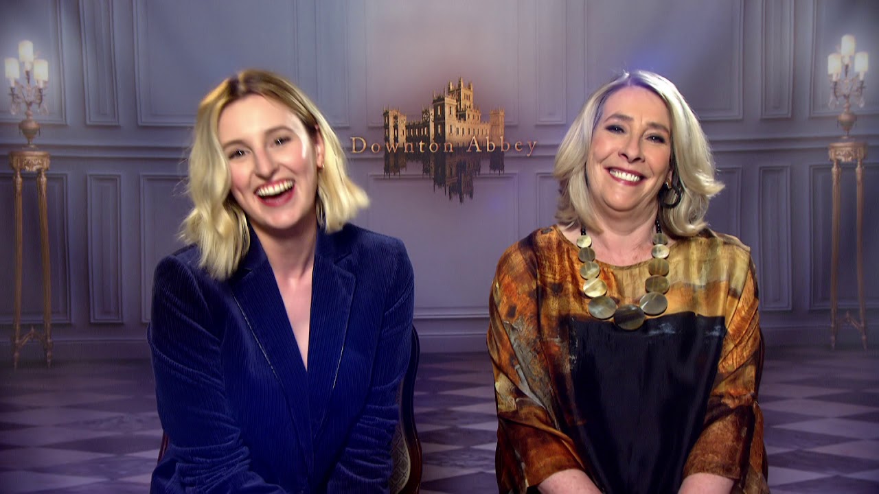DOWNTON ABBEY - Facebook Q&A- Laura Carmichael und Phyllis Logan