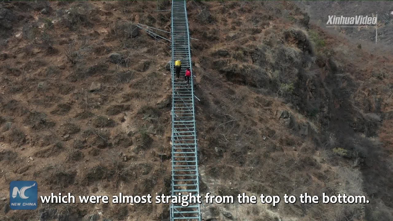 Vlog: Amazing cliffside village in SW China