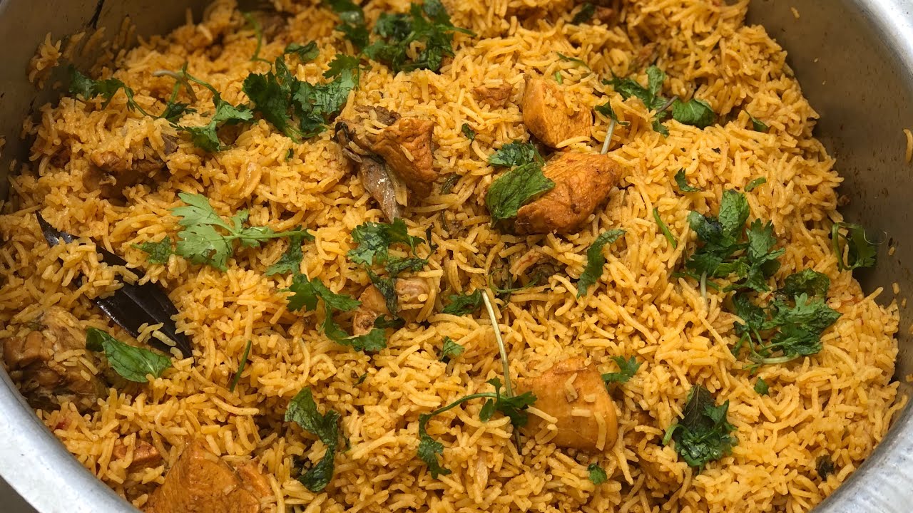 How to make restaurant style Andhra chicken biryani in Telugu || చికెన్ బిరియాని రెసిపీ