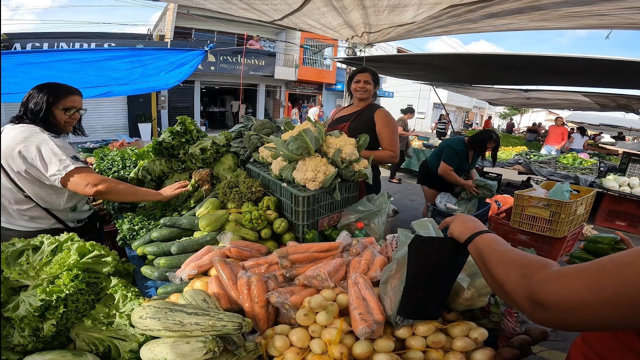 FEIRA DE SANHARO-PE E MUITA FARTURA VEJA