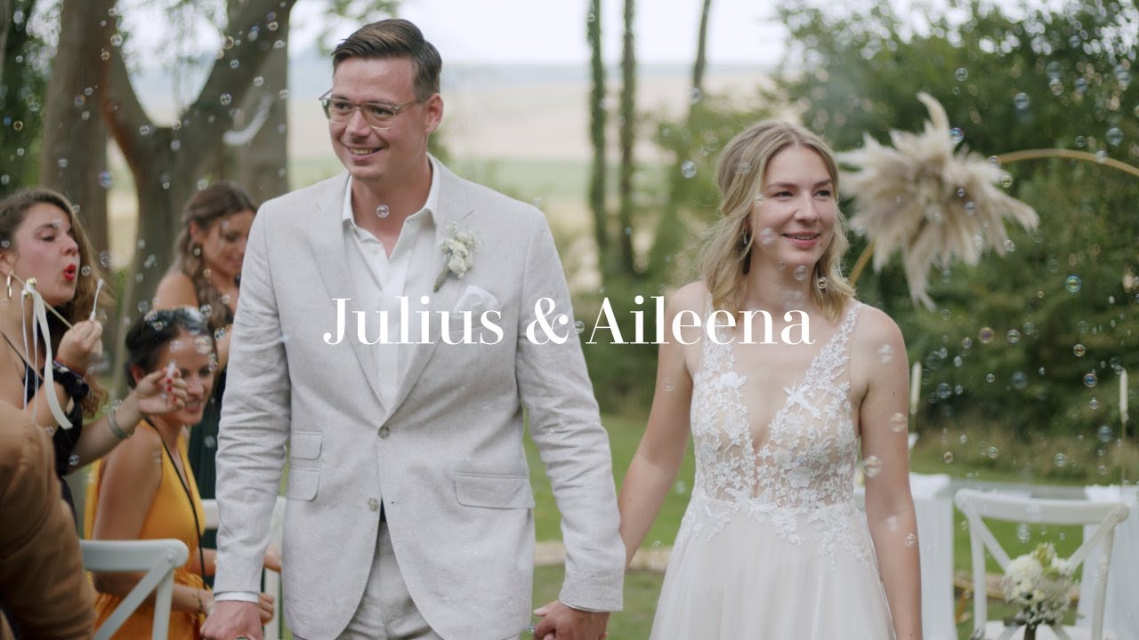 Pfarrer h&auml;lt humorvolle Rede f&uuml;r Brautpaar | traumhafte Hochzeit in Raum&uuml;hle Alzey