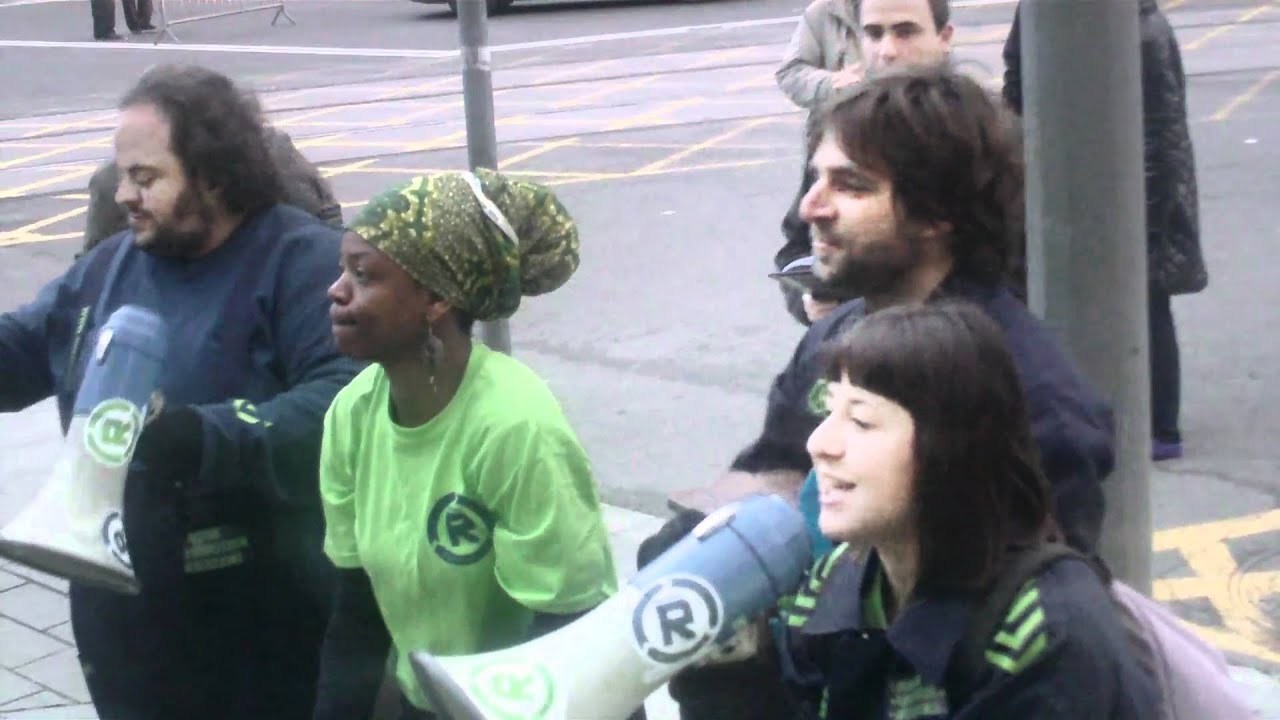 Mitja Marat&ograve; Barcelona 2011 - Moviment R (2)