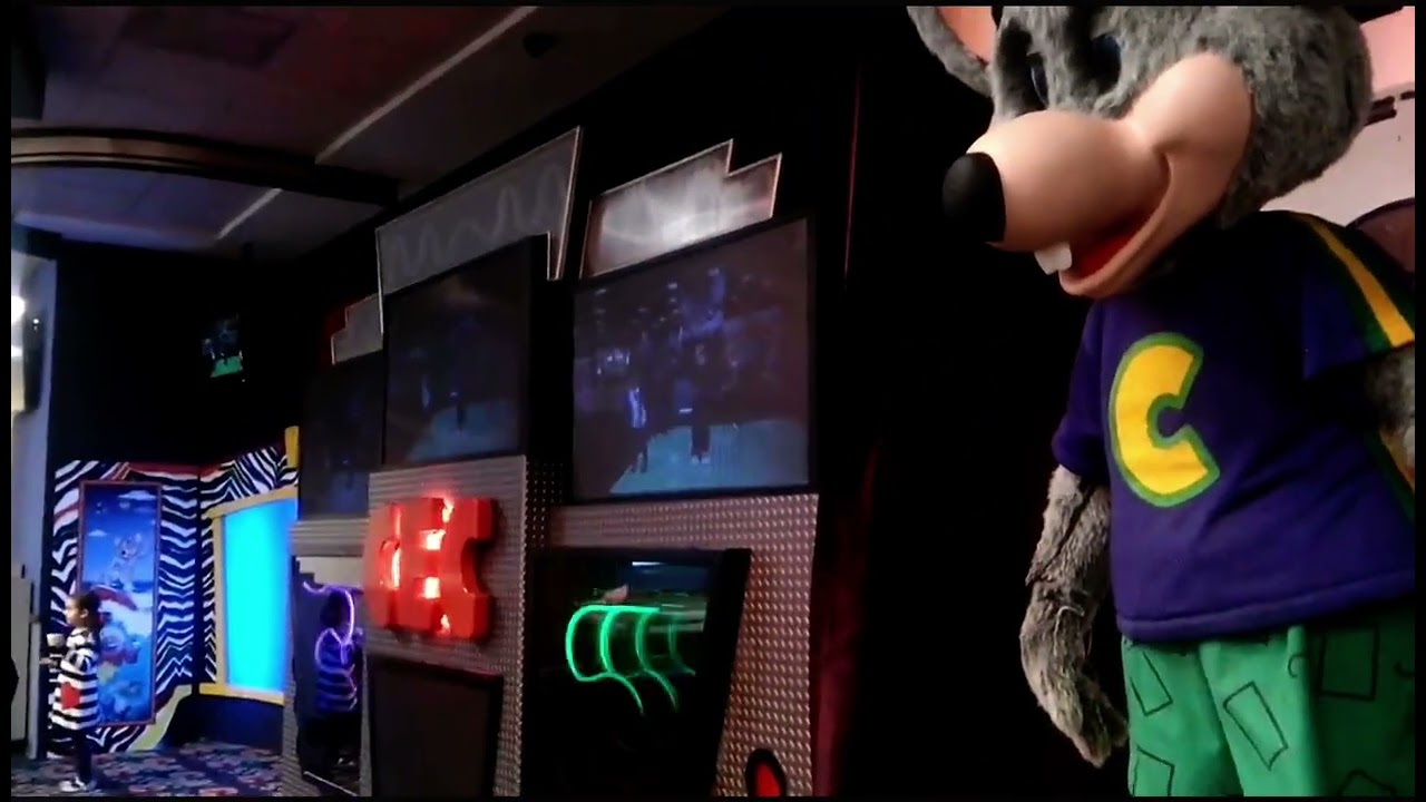 Chuck E. Cheese’s San Agustin Monterrey, Mexico - Baile Feliz (Happy Dance)
