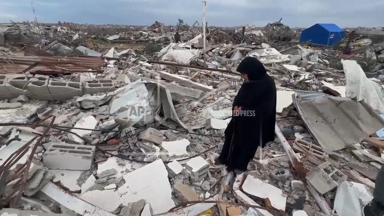 Destruction left behind in Netzarim, Gaza, as Palestinians move between north and south