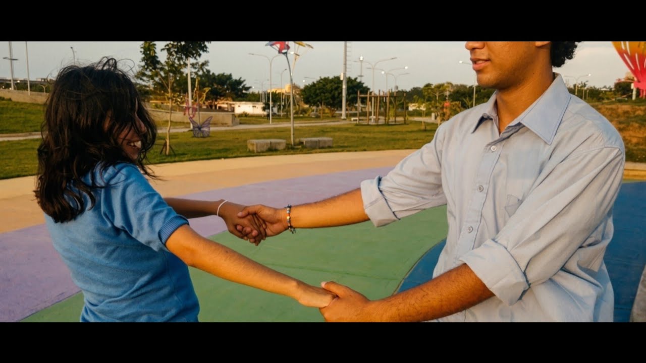 OpenLong - Ojos Perfectos (Video Oficial)