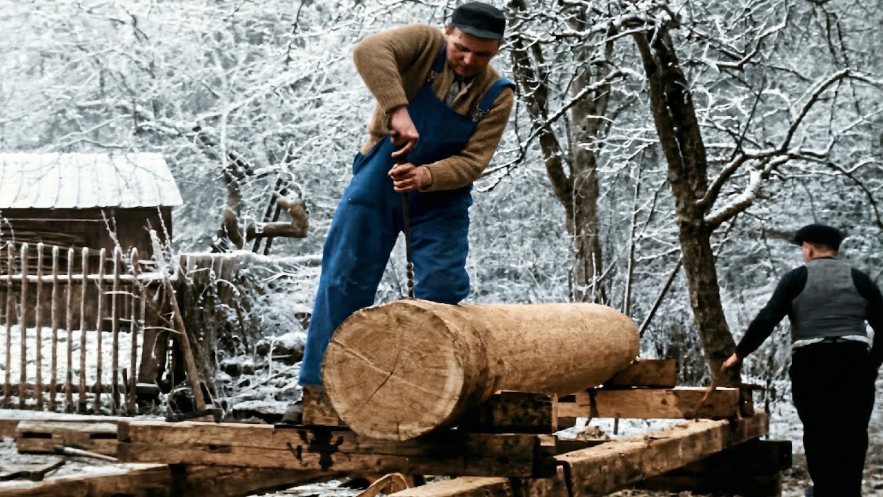 Turning an Oak Tree into a Mill Axle!